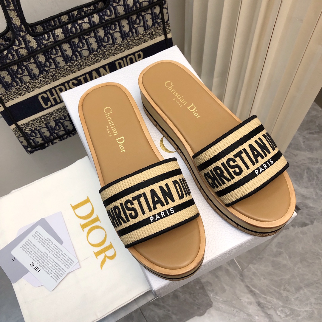 頂級原單DIOR2024新品厚底木低涼鞋系列