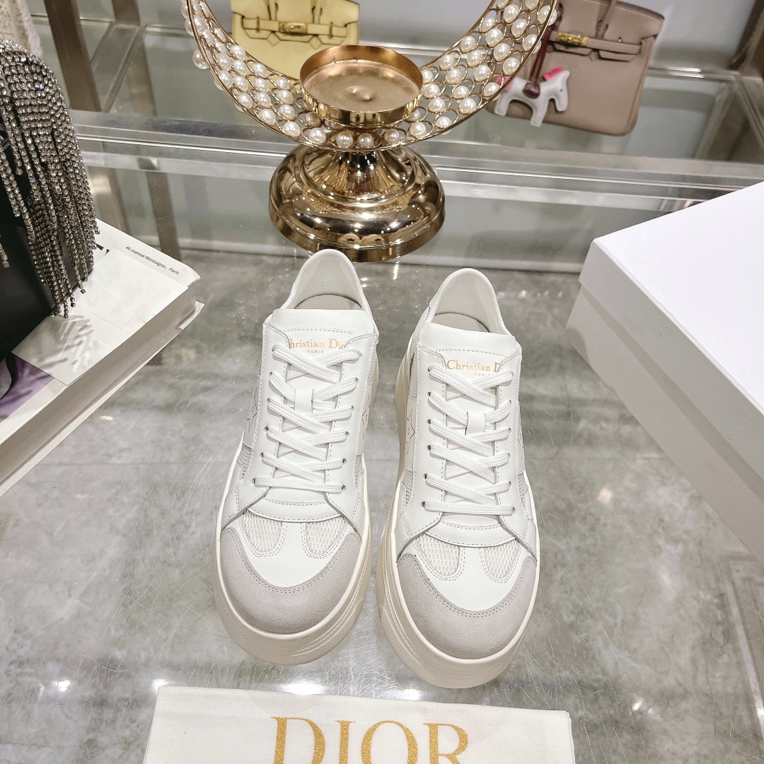 DIOR原單設計一比一復刻小白色 女款