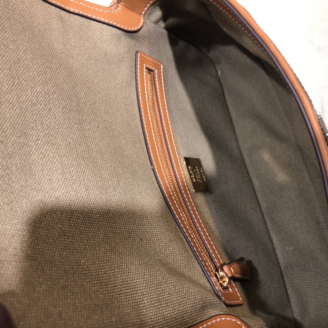 Fendi芬迪頂級精仿包包手提包單肩包 Baguette中号