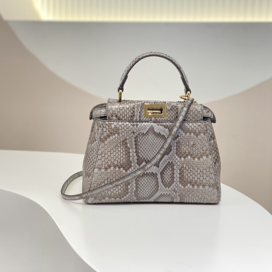 Fendi peekaboo 頂級一比一羊皮材質新品手提包女款包包