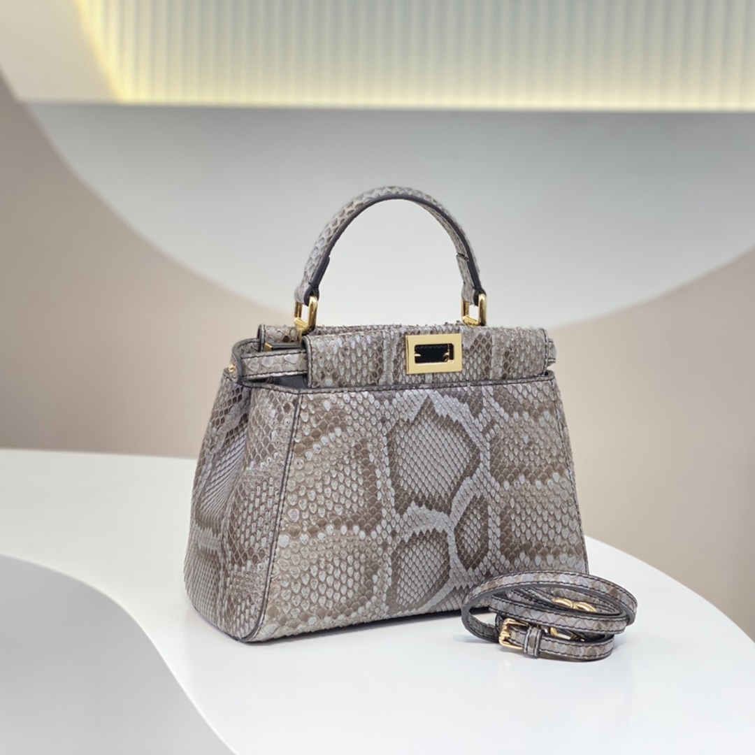 Fendi peekaboo 頂級一比一羊皮材質新品手提包女款包包