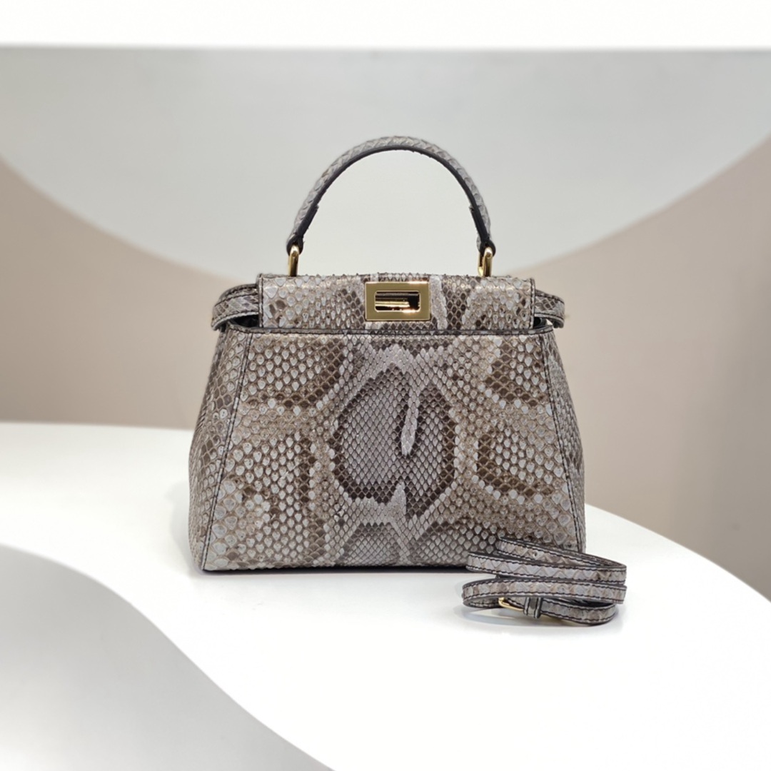 Fendi peekaboo 頂級一比一羊皮材質新品手提包女款包包