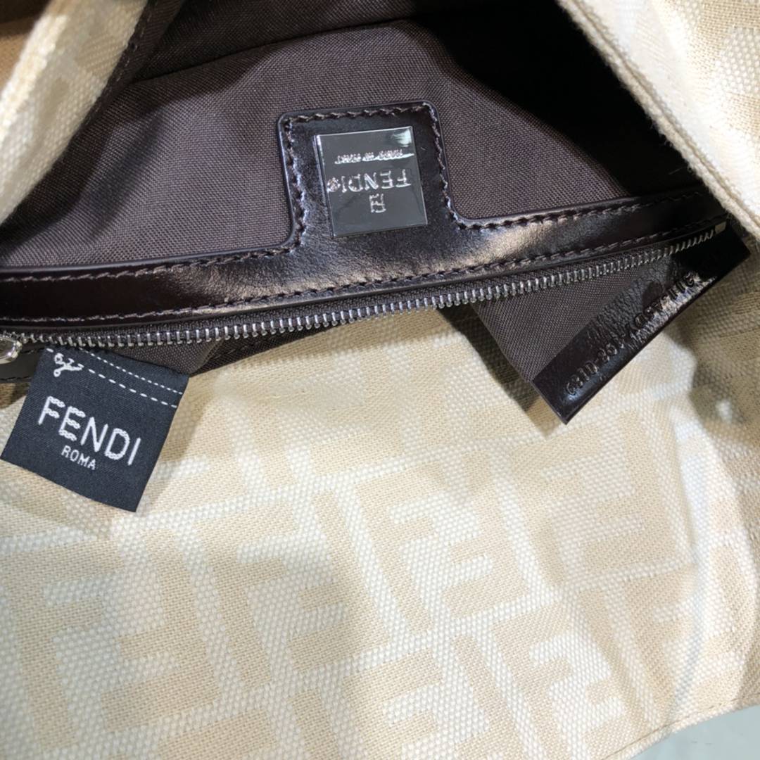 Fendi頂級A貨包包復古老花米色單肩包手提包