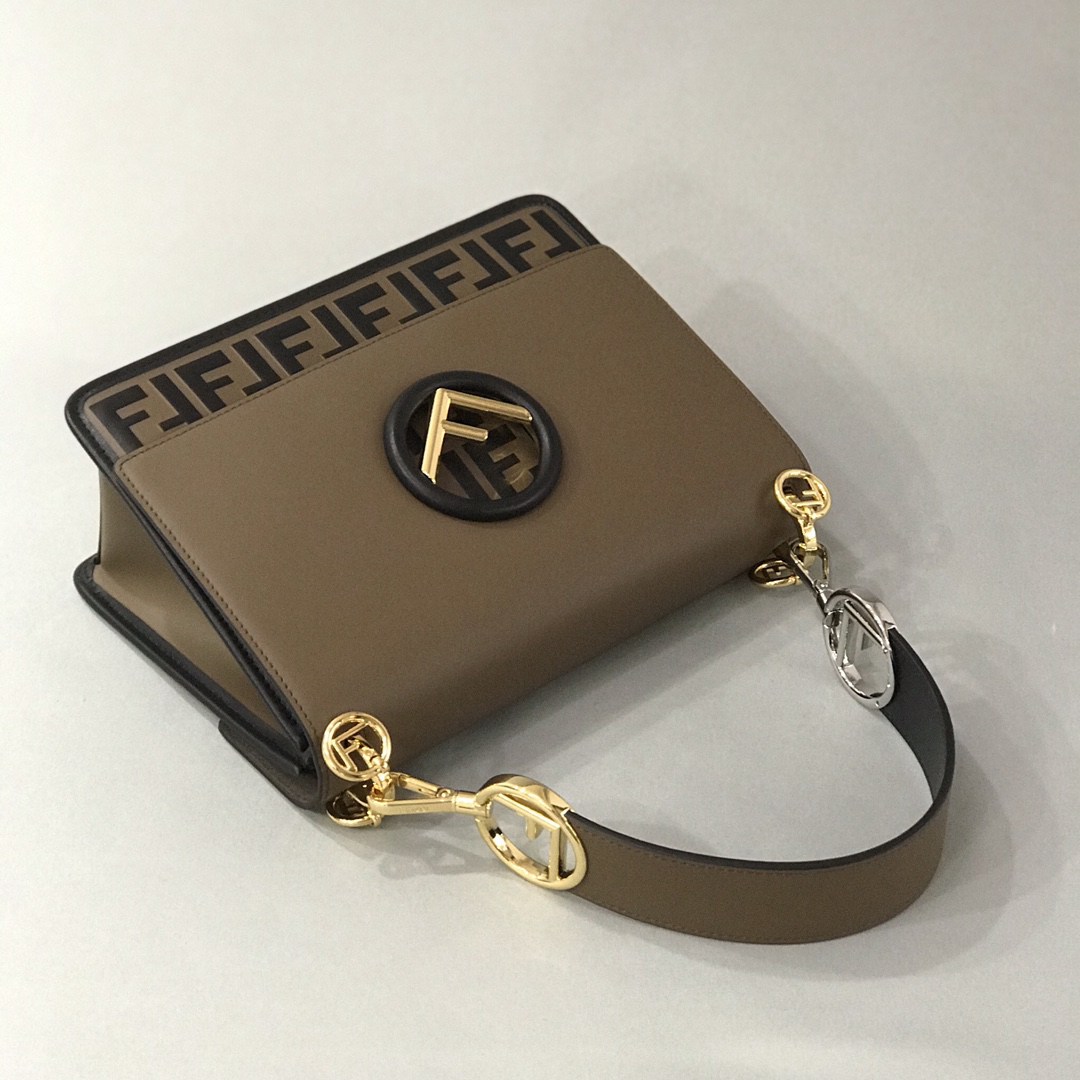Fendi精仿原版牛皮包包斜挎包25CM