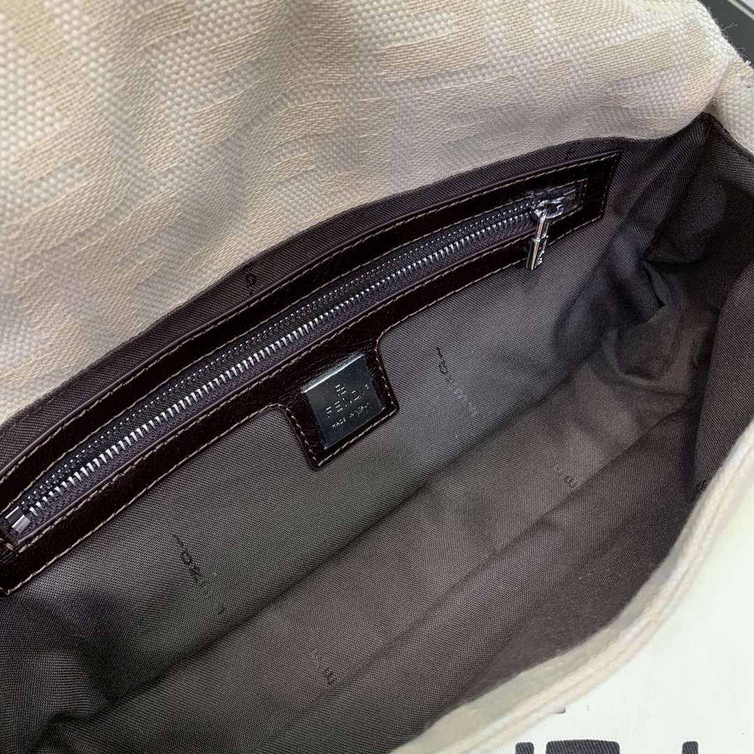 Fendi芬迪一比一奶油法棍包腋下包