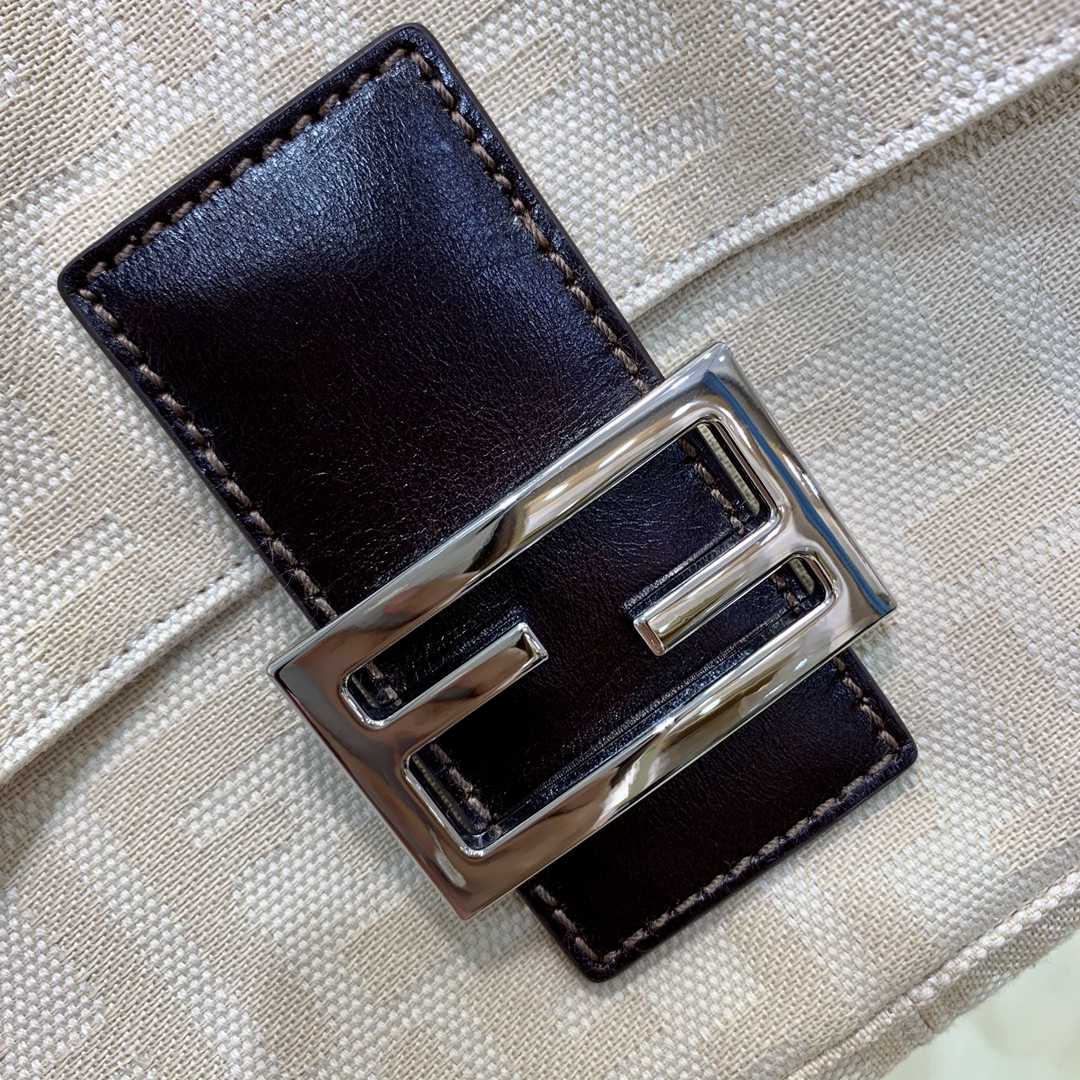 Fendivintage 奶油法棍包A貨腋下包