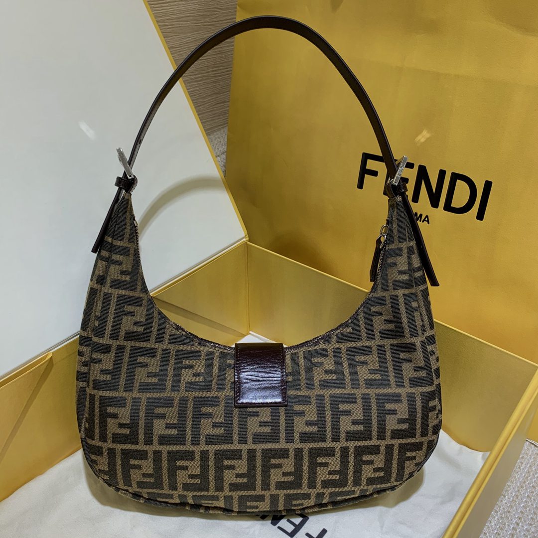 頂級原單現貨中古月牙包芬迪包包女款2024新品