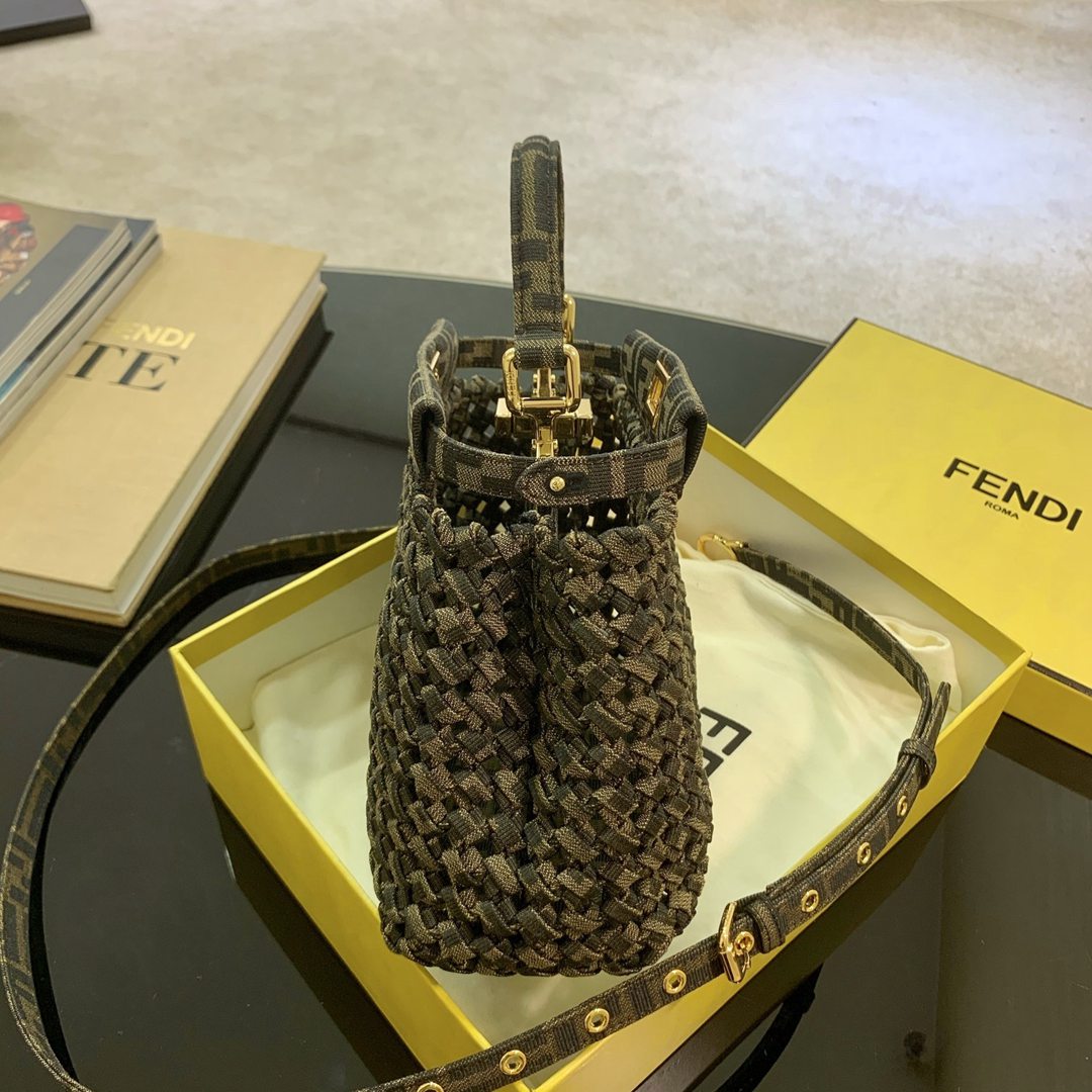 新品編輯老花小貓原單Fendi peekaboo系列經典手袋手提包