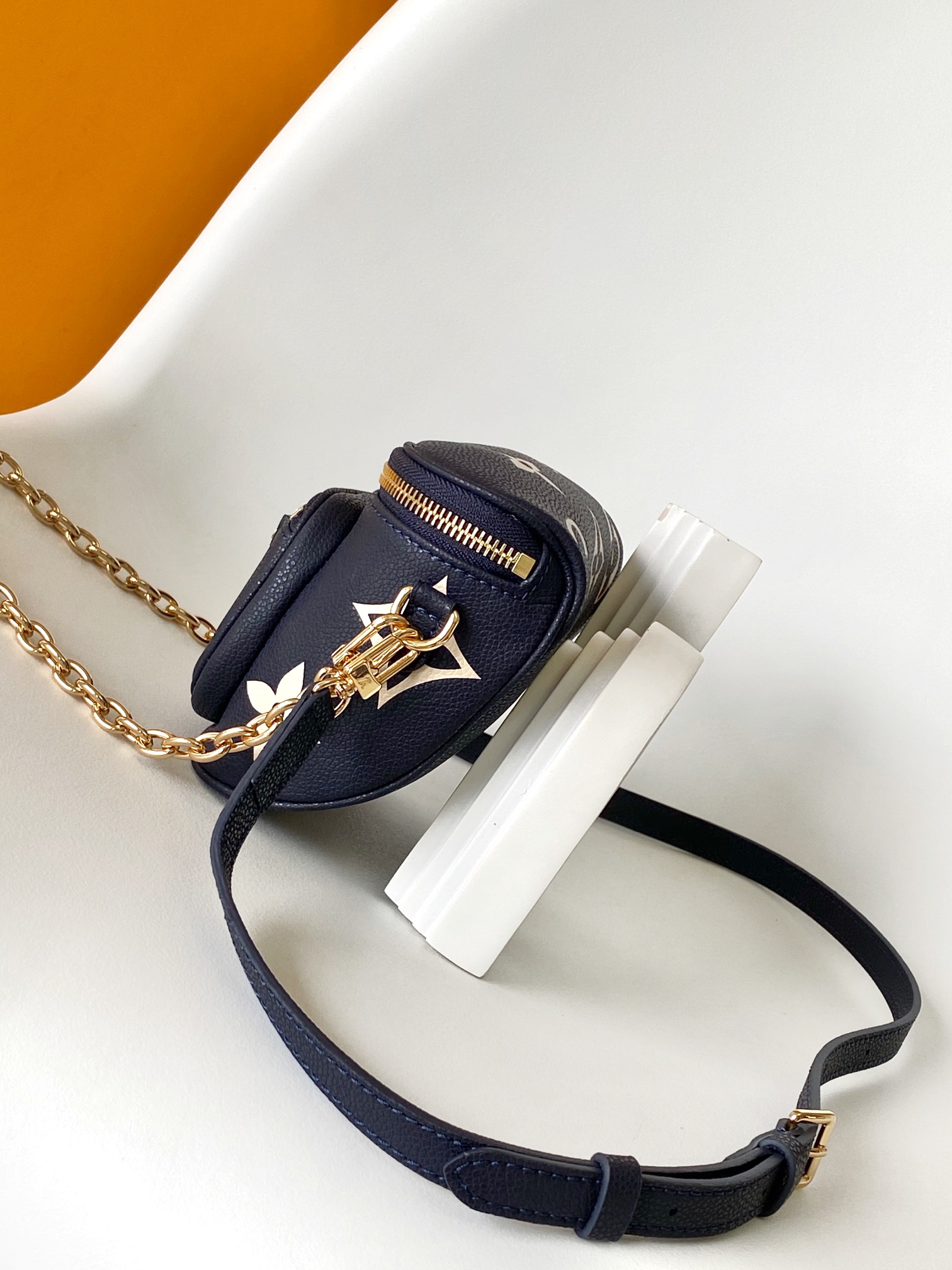 M85636路易威登LOUIS VUITTON頂級原單Mini Bumbag單機包