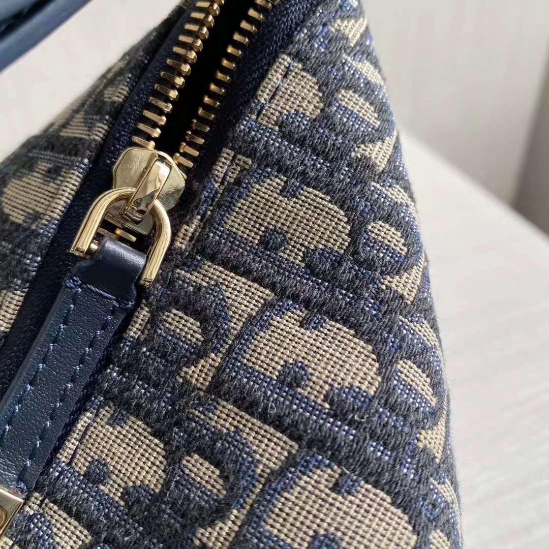 DIOR新品高仿 travel nomad飯盒包女款帆布腋下包刺繡單肩包