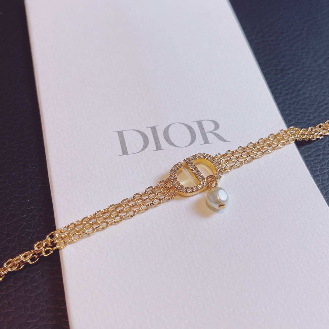 DIOR精仿復刻手鏈水晶鑲磚