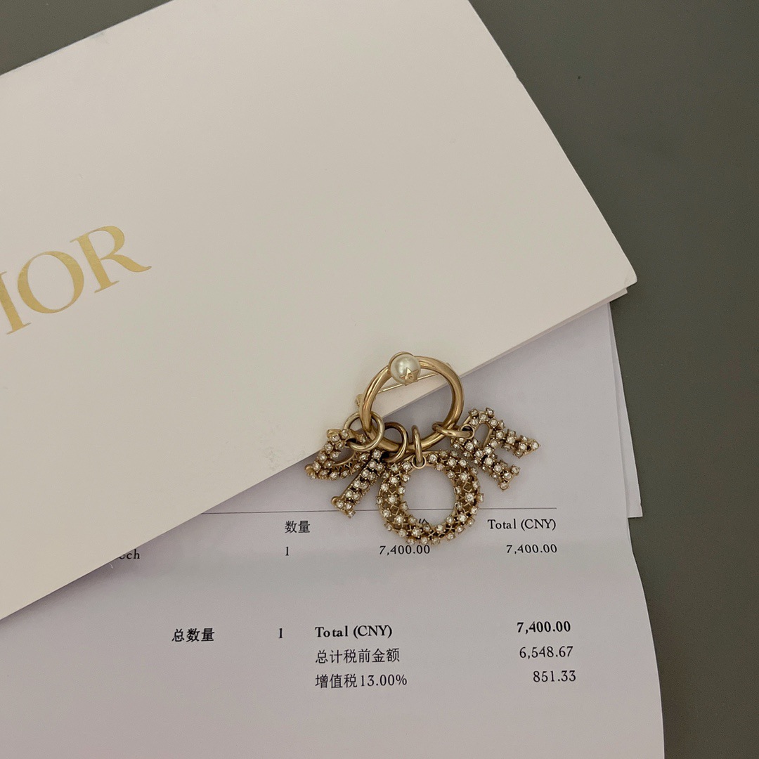 DIOR超級重工專櫃同步高仿胸針