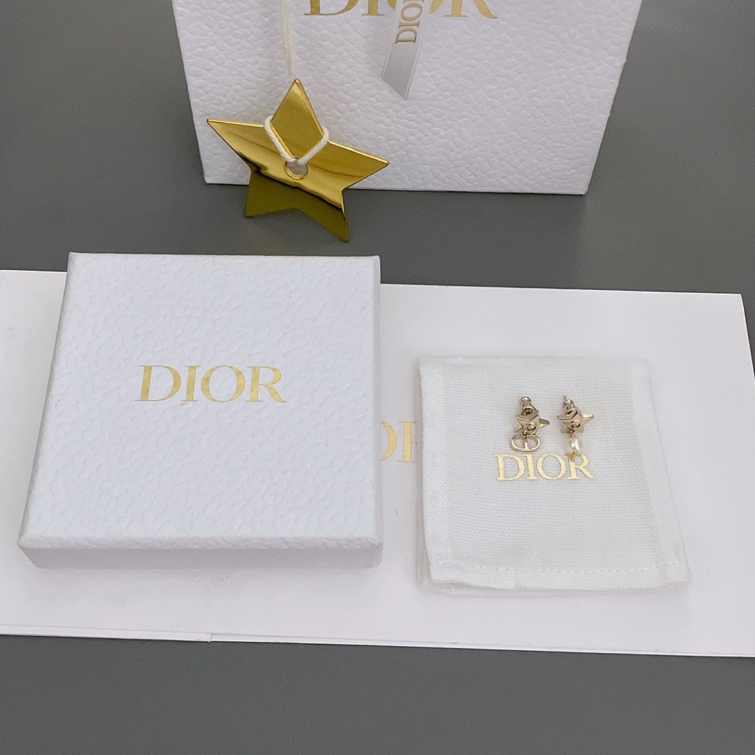 DIOR高仿星星耳釘時尚感滿滿專櫃同步